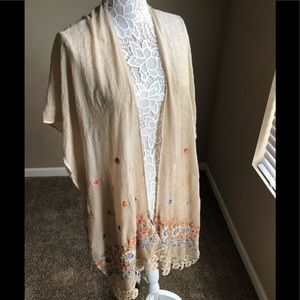 Beautifully semi-sheer cotton-feel kimono